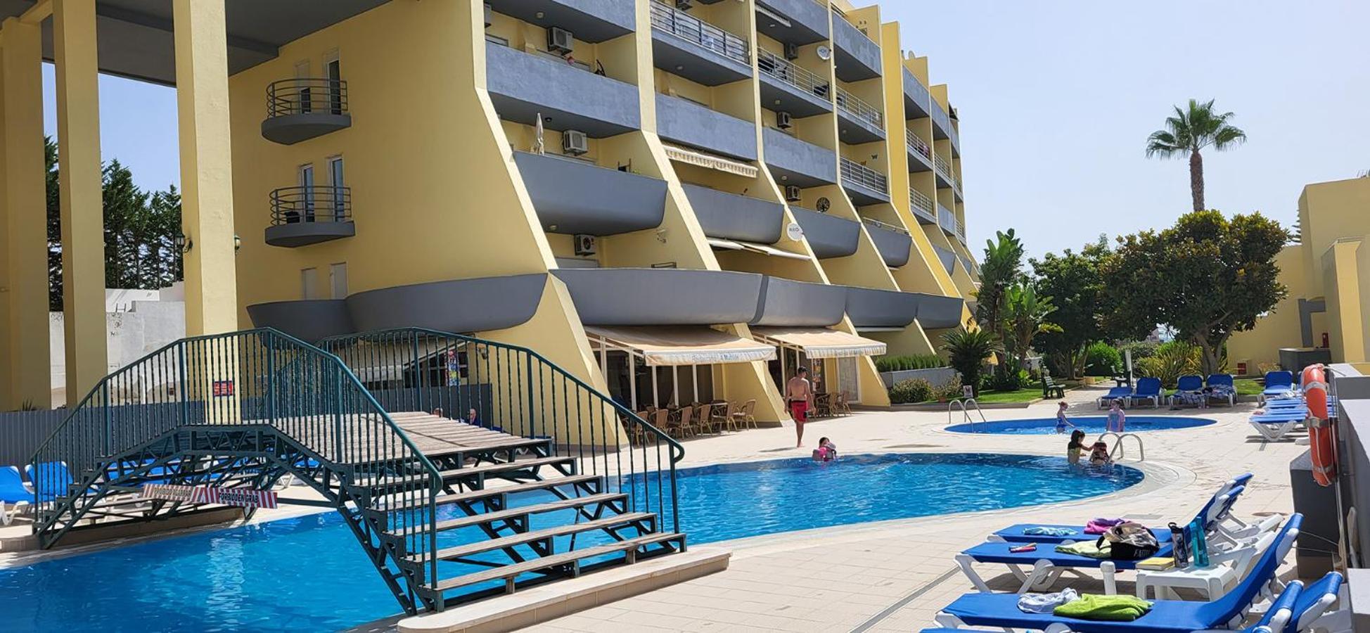 Lagos-Piscine Et Mer- Condominio Do Mar Exteriér fotografie